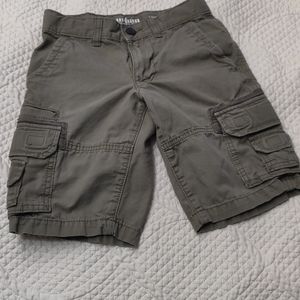 Urban pipeline cargo shorts size 8